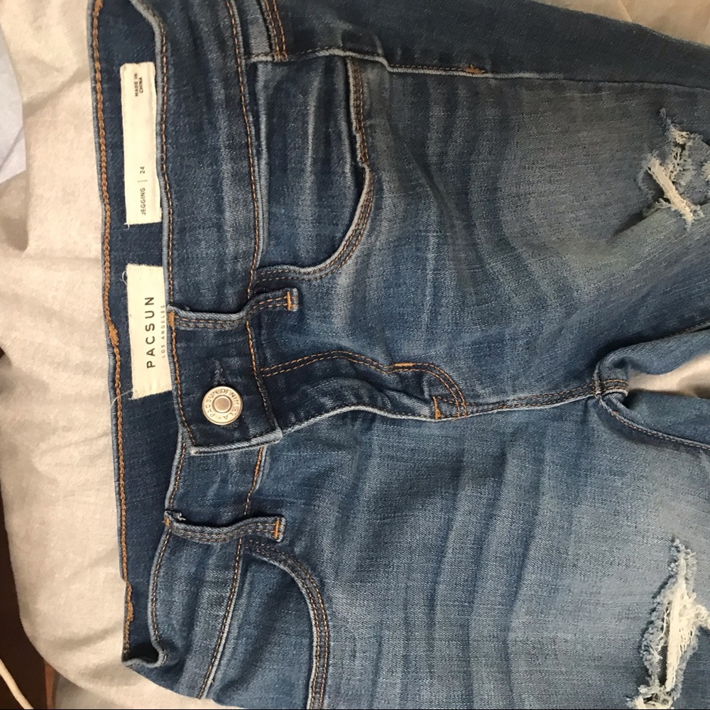 Pacsun darkwash ripped jeggings size 24